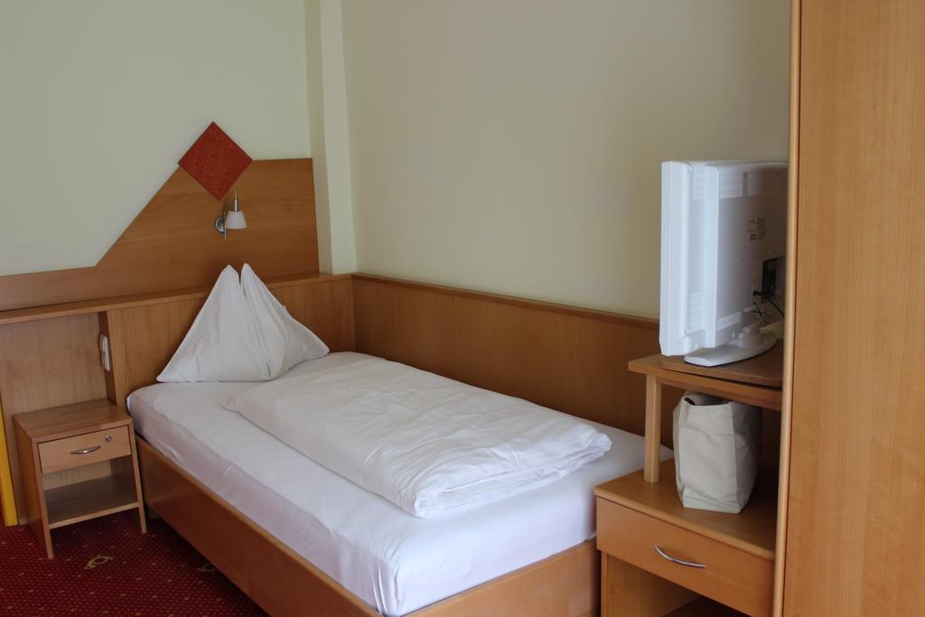 Der Thaller - Wirtshaus - Restaurant - Hotel Anger  Room photo