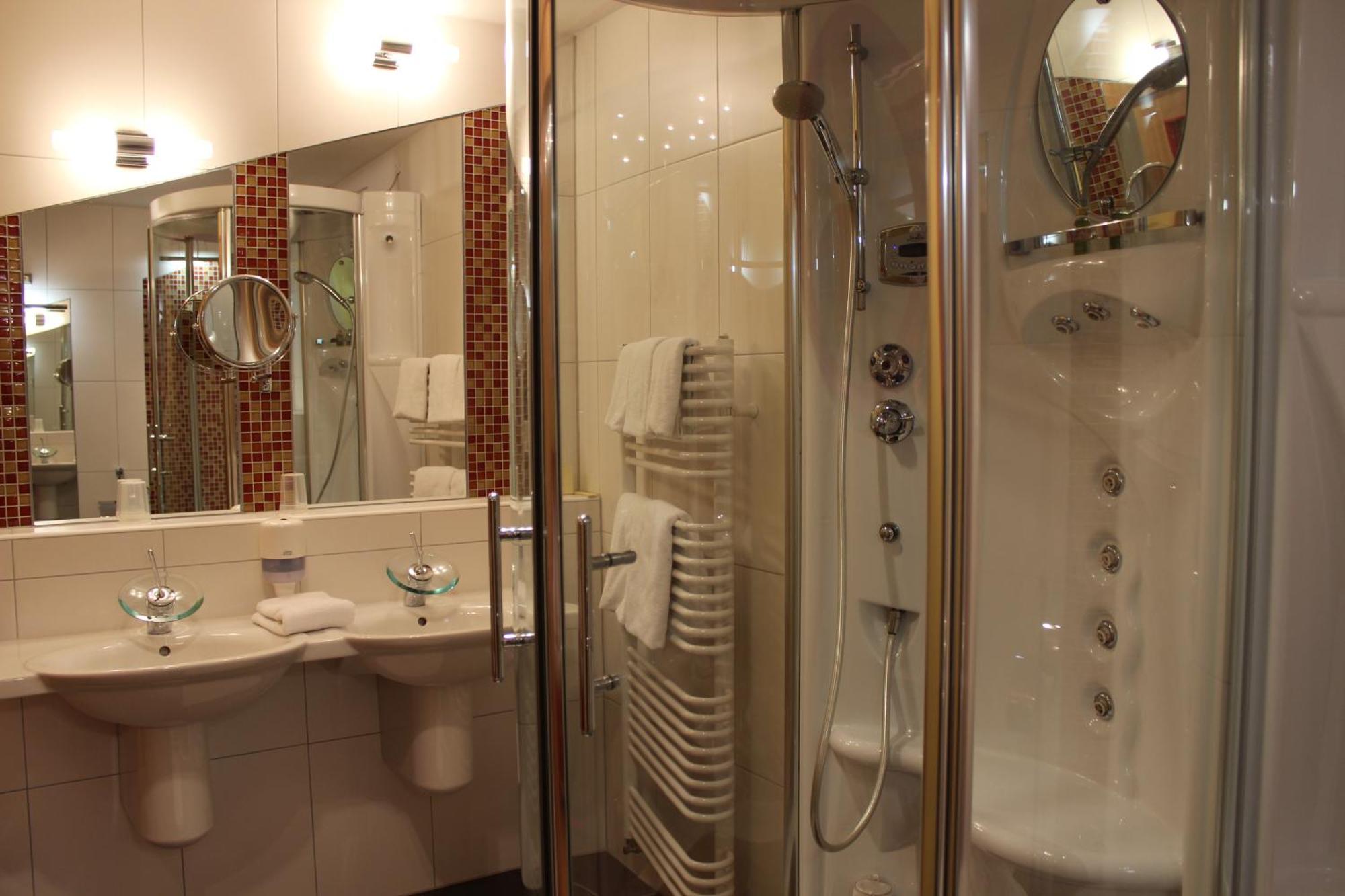 Der Thaller - Wirtshaus - Restaurant - Hotel Anger  Room photo